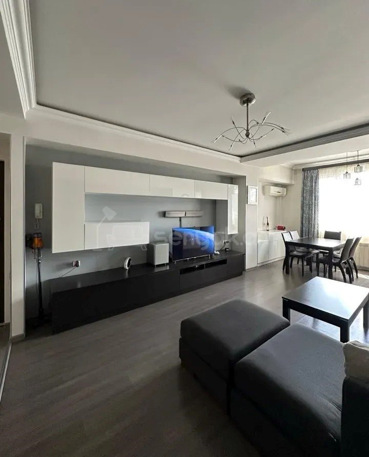 3 Սենյականոց Բնակարան, 74քմ, 5/10 հարկ, Կապիտալ Վերանորոգված