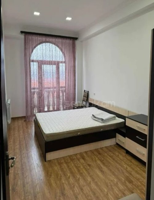 3 Սենյականոց Բնակարան, 93քմ, 7/9 հարկ, Կապիտալ Վերանորոգված, Կահավորված, Արևկող