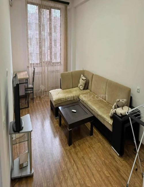 3 Սենյականոց Բնակարան, 93քմ, 7/9 հարկ, Կապիտալ Վերանորոգված, Կահավորված, Արևկող