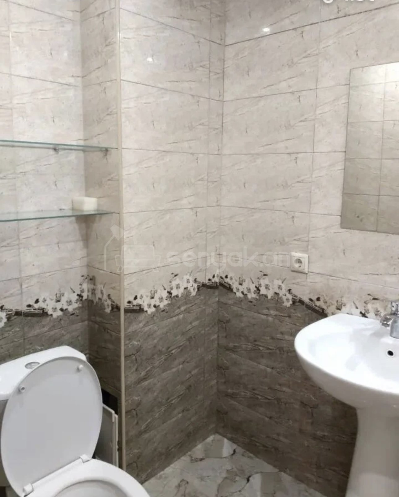 3 Սենյականոց Բնակարան Նորակառույց Քարե Շենքում, 82քմ, 1/3 հարկ, Կապիտալ Վերանորոգված, Կահավորված, Արևկող