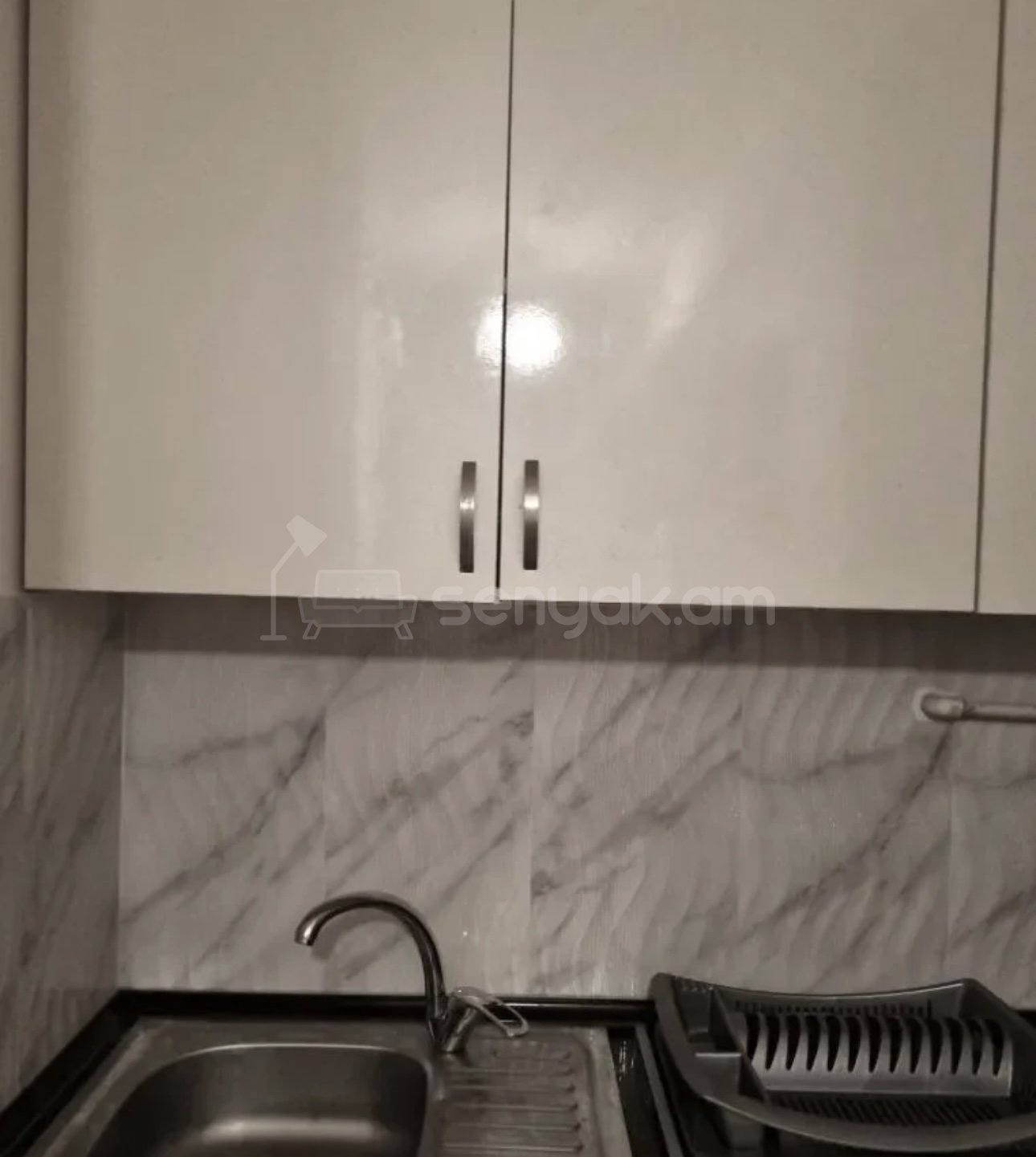 3 Սենյականոց Բնակարան Նորակառույց Քարե Շենքում, 82քմ, 1/3 հարկ, Կապիտալ Վերանորոգված, Կահավորված, Արևկող