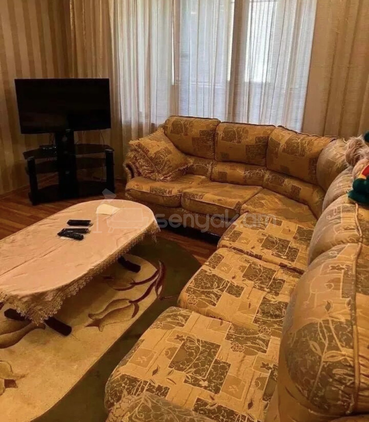 3 Սենյականոց Բնակարան Քարե Շենքում, 69քմ, 4/5 հարկ, Նորմալ Վիճակում, Կահավորված, Արևկող