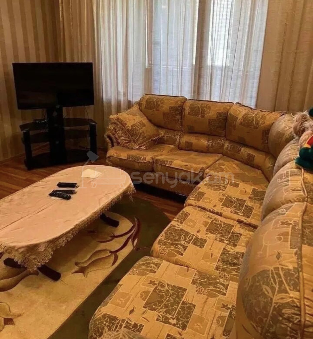 3 Սենյականոց Բնակարան Քարե Շենքում, 69քմ, 4/5 հարկ, Նորմալ Վիճակում, Կահավորված, Արևկող