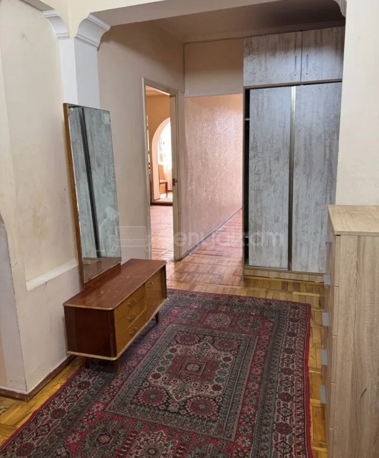 3 Սենյականոց Բնակարան, 80քմ, 2/9 հարկ, Նորմալ Վիճակում