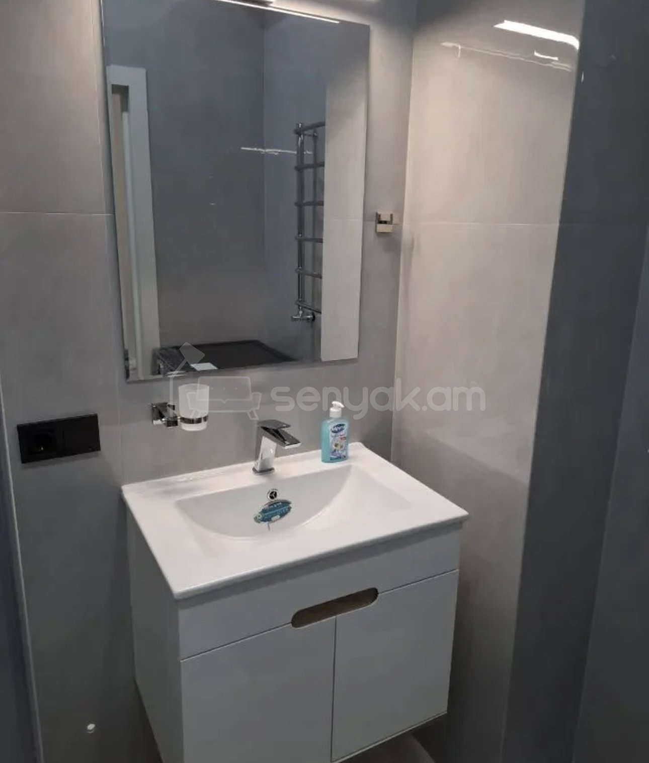 2 Սենյականոց Բնակարան, 55քմ, 7/16 հարկ, Դիզայներական Վերանորոգված, Կահավորված, Արևկող