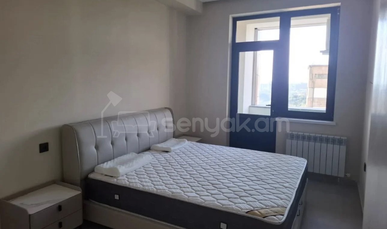 2 Սենյականոց Բնակարան, 55քմ, 7/16 հարկ, Դիզայներական Վերանորոգված, Կահավորված, Արևկող