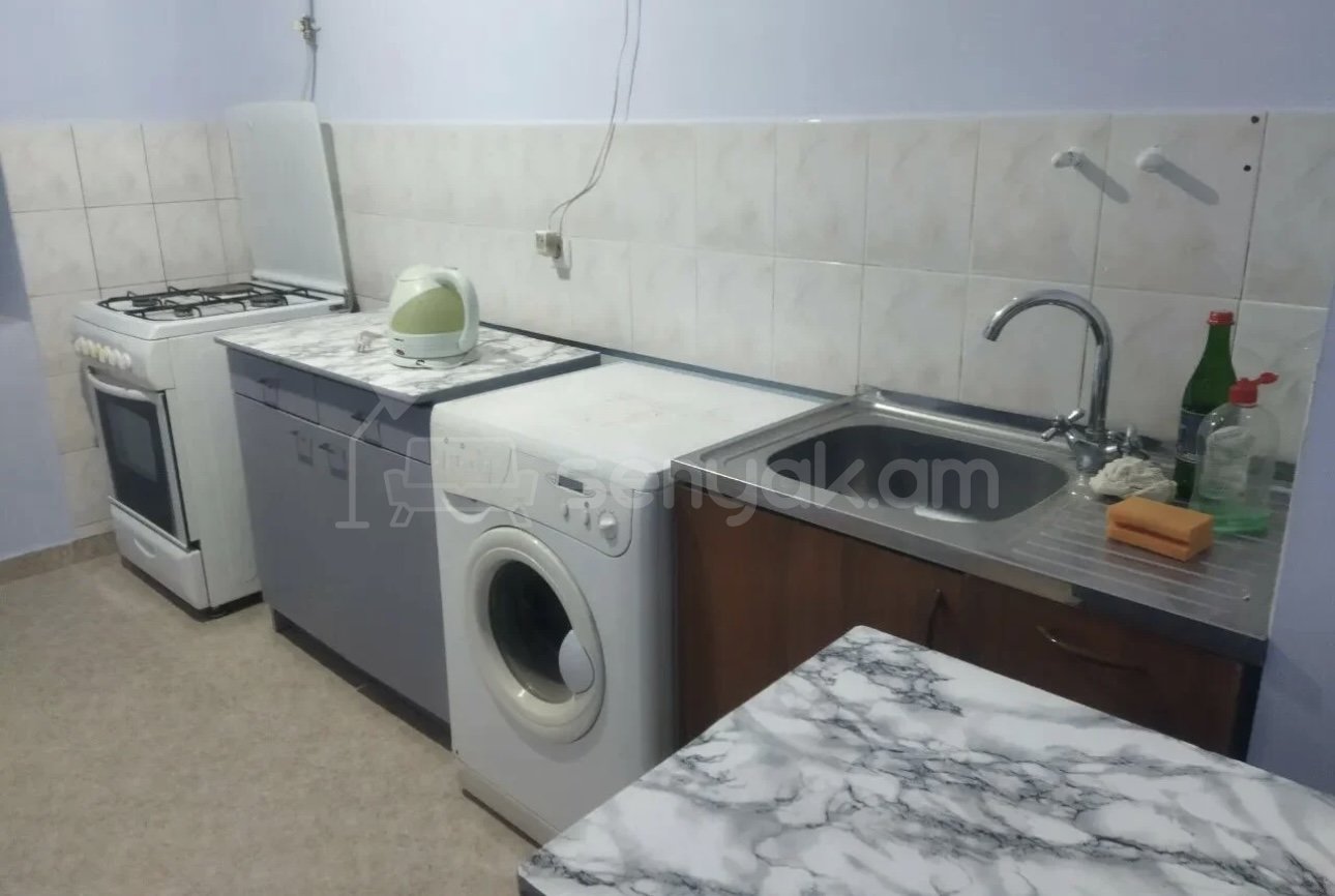 3 Սենյականոց Բնակարան, 80քմ, 4/9 հարկ, Կոսմետիկ Վերանորոգված, Մասամբ Կահավորված, Արևկող