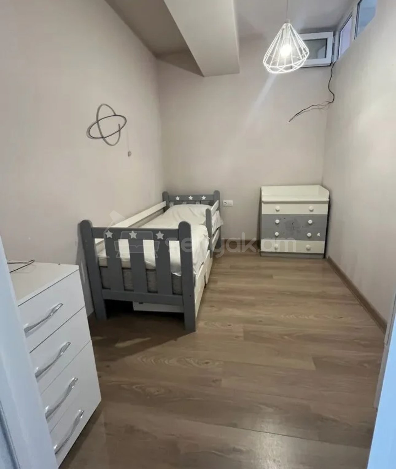 3 Սենյականոց Բնակարան Քարե Շենքում, 72քմ, 3/5 հարկ, Կոսմետիկ Վերանորոգված, Կահավորված, Արևկող