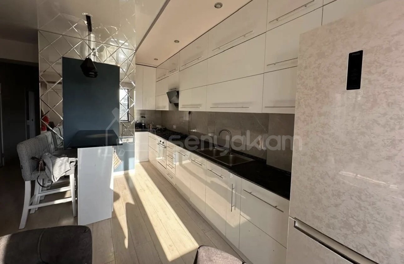 3 Սենյականոց Բնակարան Քարե Շենքում, 72քմ, 3/5 հարկ, Կոսմետիկ Վերանորոգված, Կահավորված, Արևկող