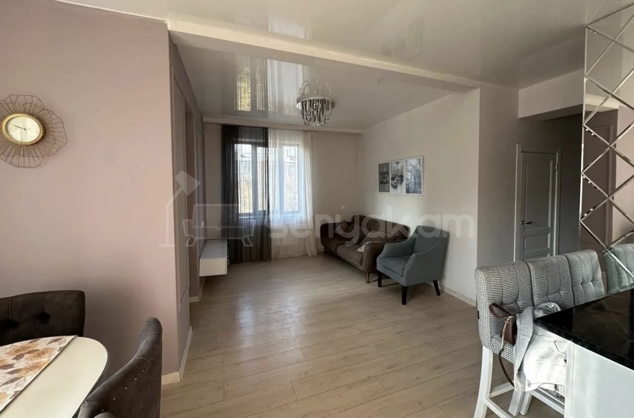 3 Սենյականոց Բնակարան Քարե Շենքում, 72քմ, 3/5 հարկ, Կոսմետիկ Վերանորոգված, Կահավորված, Արևկող