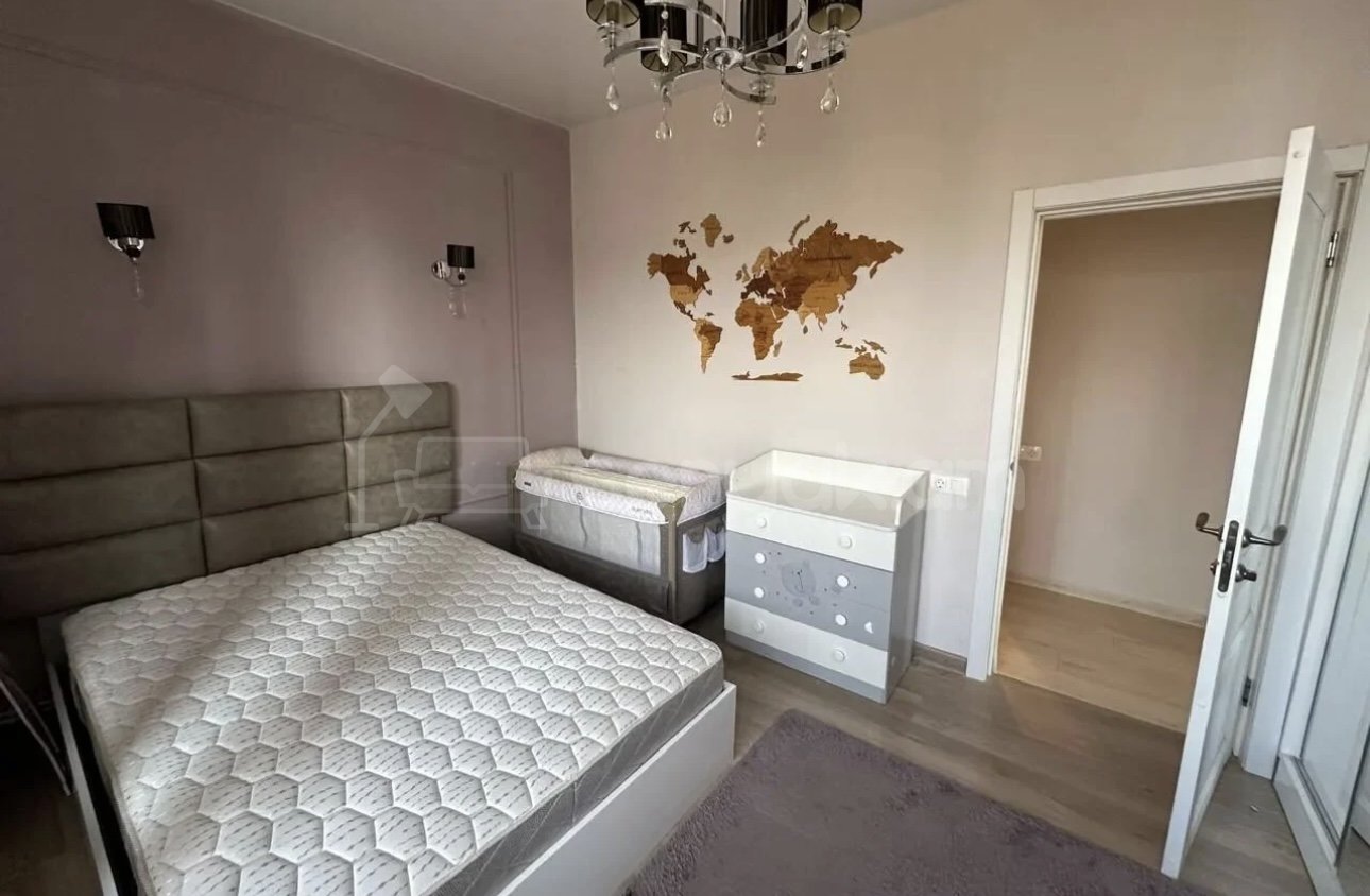 3 Սենյականոց Բնակարան Քարե Շենքում, 72քմ, 3/5 հարկ, Կոսմետիկ Վերանորոգված, Կահավորված, Արևկող