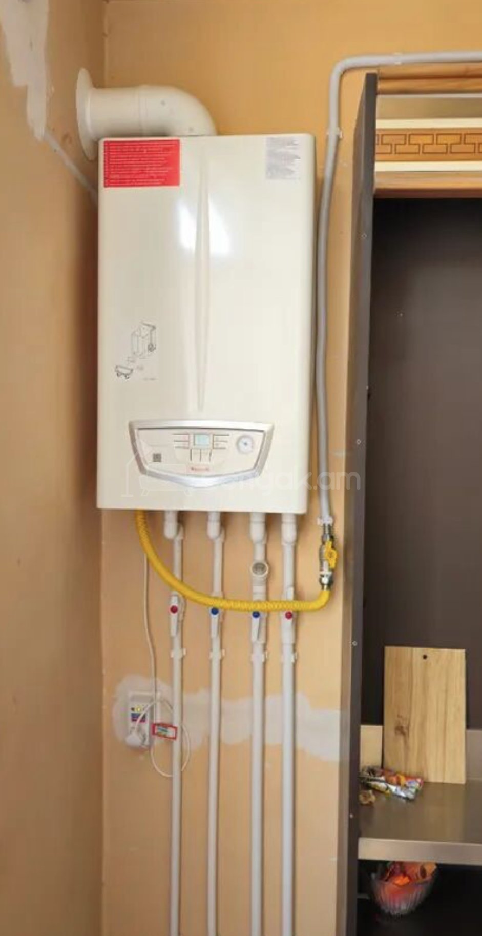 1 Սենյականոց Բնակարան Քարե Շենքում, 47քմ, 4/5 հարկ, Կոսմետիկ Վերանորոգված, Մասամբ Կահավորված, Արևկող