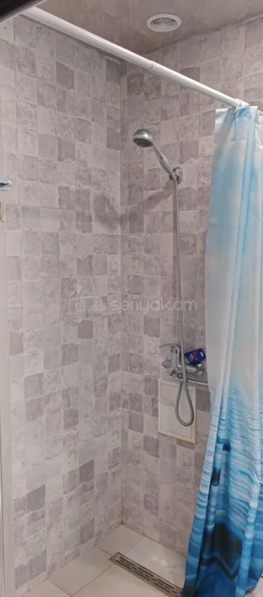 1 Սենյականոց Բնակարան Քարե Շենքում, 47քմ, 4/5 հարկ, Կոսմետիկ Վերանորոգված, Մասամբ Կահավորված, Արևկող