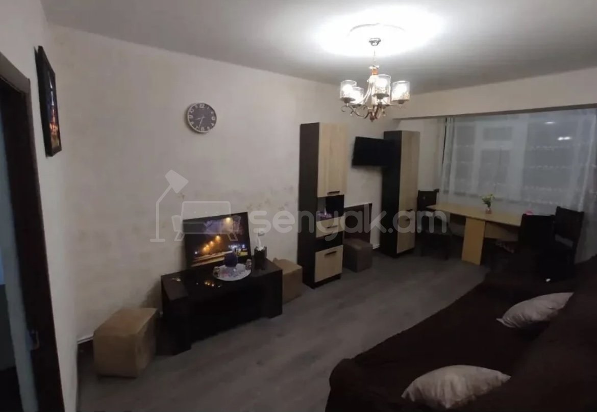 3 Սենյականոց Բնակարան Քարե Շենքում, 60քմ, 4/5 հարկ, Կապիտալ Վերանորոգված, Կահավորված, Արևկող