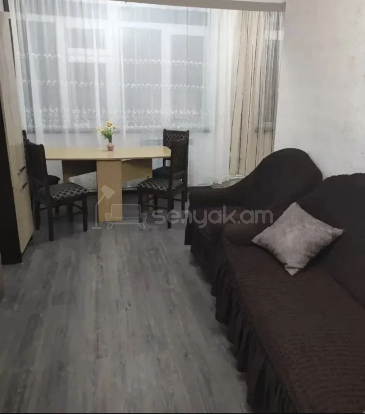 3 Սենյականոց Բնակարան Քարե Շենքում, 60քմ, 4/5 հարկ, Կապիտալ Վերանորոգված, Կահավորված, Արևկող