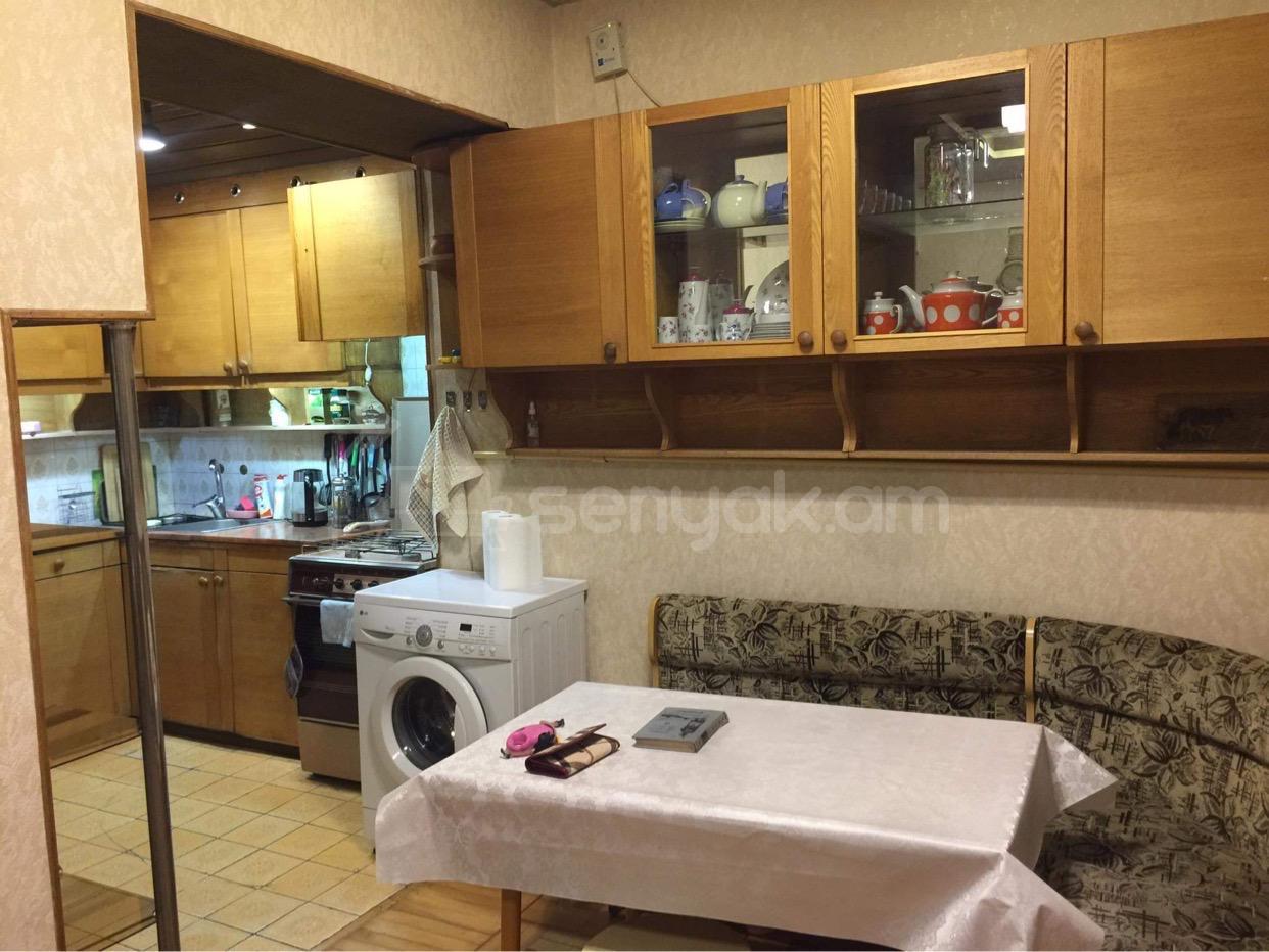 2 Սենյականոց Բնակարան, 60քմ, 3/5 հարկ, Նորմալ Վիճակում, Կահավորված