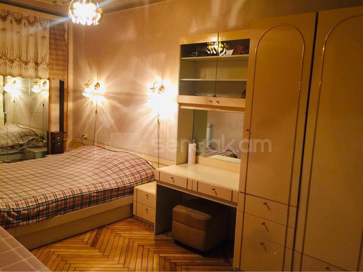 2 Սենյականոց Բնակարան, 60քմ, 3/5 հարկ, Նորմալ Վիճակում, Կահավորված