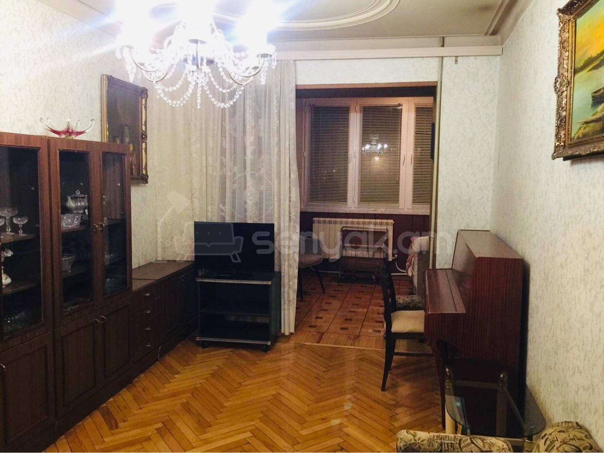 2 Սենյականոց Բնակարան, 60քմ, 3/5 հարկ, Նորմալ Վիճակում, Կահավորված