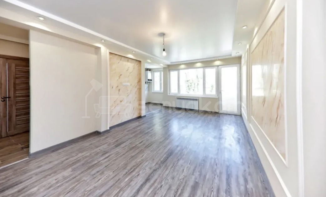 3 Սենյականոց Բնակարան Քարե Շենքում, 71քմ, 5/5 հարկ, Կապիտալ Վերանորոգված