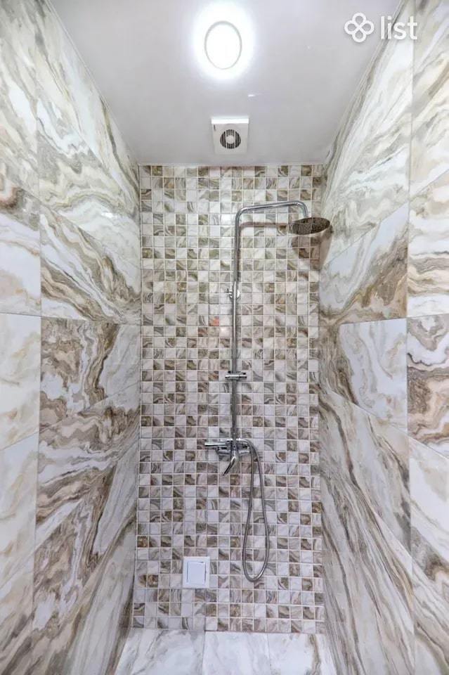 3 Սենյականոց Բնակարան Քարե Շենքում, 71քմ, 5/5 հարկ, Կապիտալ Վերանորոգված