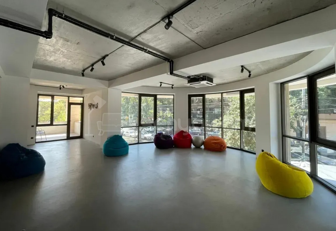 Օֆիսային Տարածք, 310քմ