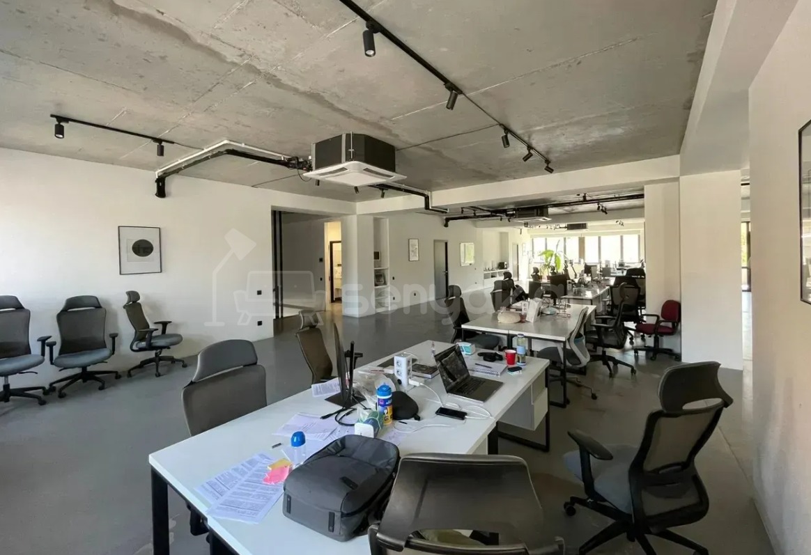 Օֆիսային Տարածք, 310քմ