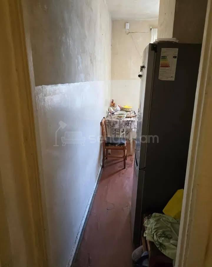 2 Սենյականոց Բնակարան Քարե Շենքում, 45քմ, 5/5 հարկ, Նորմալ Վիճակում