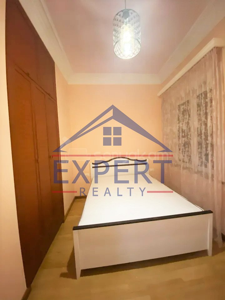 3 Սենյականոց Բնակարան Քարե Շենքում, 95քմ, 4/4 հարկ, Կապիտալ Վերանորոգված, Կահավորված, Արևկող