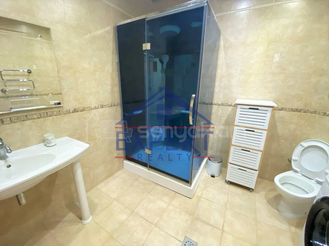 3 Սենյականոց Բնակարան Քարե Շենքում, 95քմ, 4/4 հարկ, Կապիտալ Վերանորոգված, Կահավորված, Արևկող