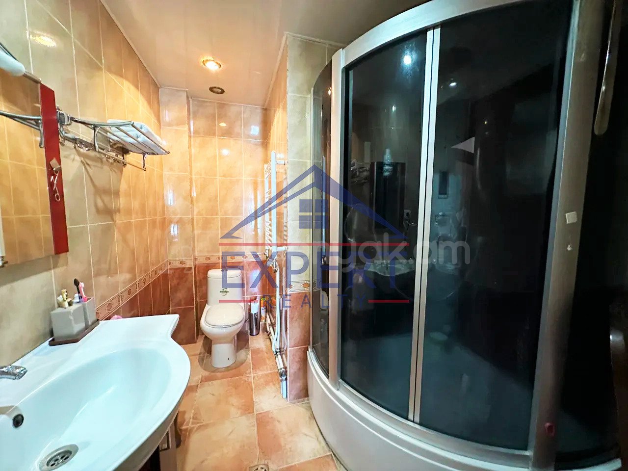 7 Սենյականոց Բնակարան Քարե Շենքում, 170քմ, 5/5 հարկ, Կապիտալ Վերանորոգված, Կահավորված, Արևկող