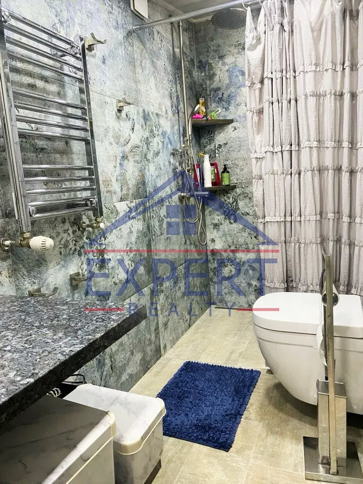 3 Սենյականոց Բնակարան Քարե Շենքում, 90քմ, 5/5 հարկ, Կապիտալ Վերանորոգված, Կահավորված, Արևկող