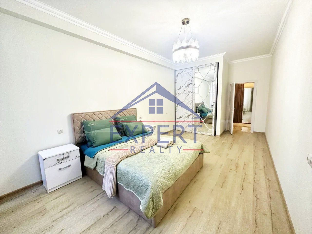 3 Սենյականոց Բնակարան Նորակառույցում, 111քմ, 13/14 հարկ, Դիզայներական Վերանորոգված, Կահավորված, Արևկող