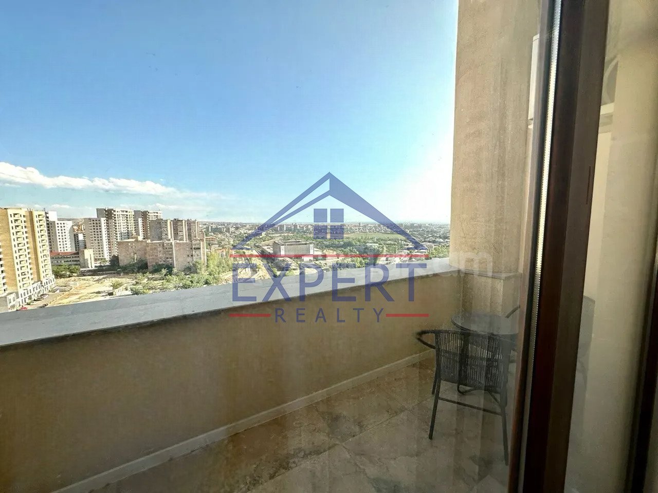 3 Սենյականոց Բնակարան Նորակառույցում, 111քմ, 13/14 հարկ, Դիզայներական Վերանորոգված, Կահավորված, Արևկող