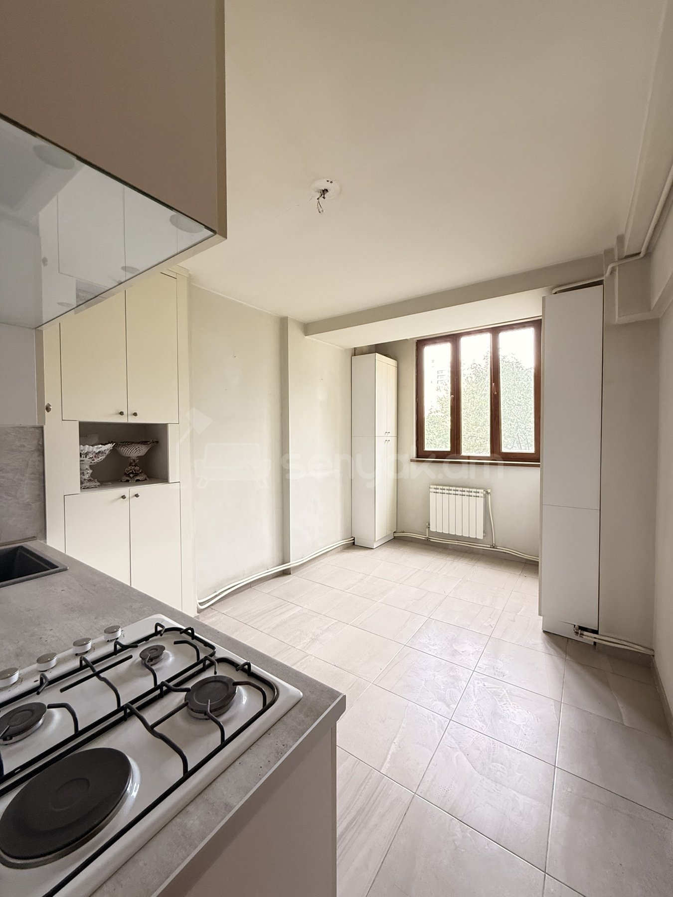 3 Սենյականոց Բնակարան, 76քմ, 4/12 հարկ, Կապիտալ Վերանորոգված