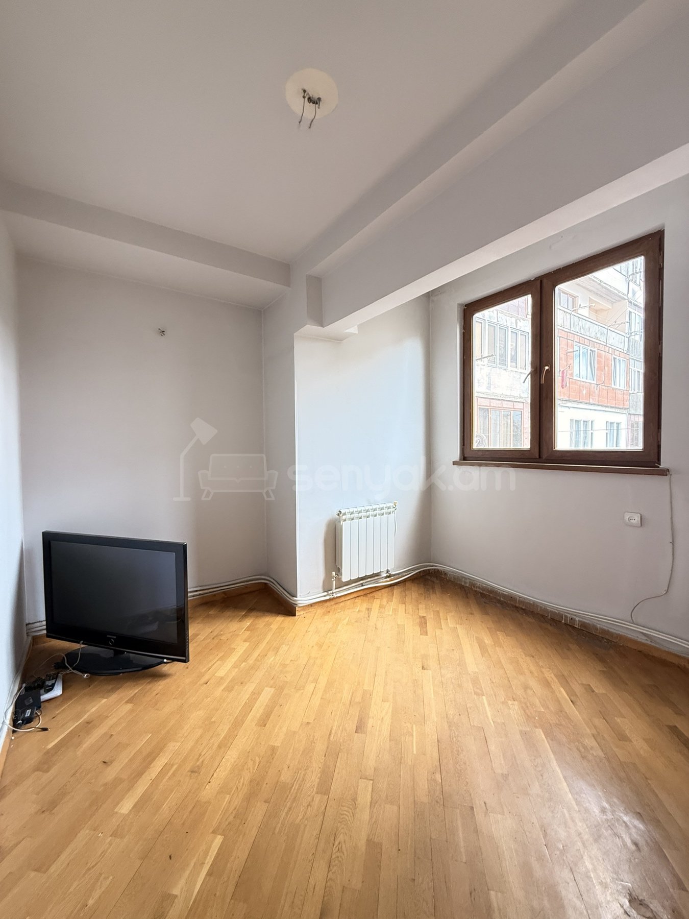 3 Սենյականոց Բնակարան, 76քմ, 4/12 հարկ, Կապիտալ Վերանորոգված