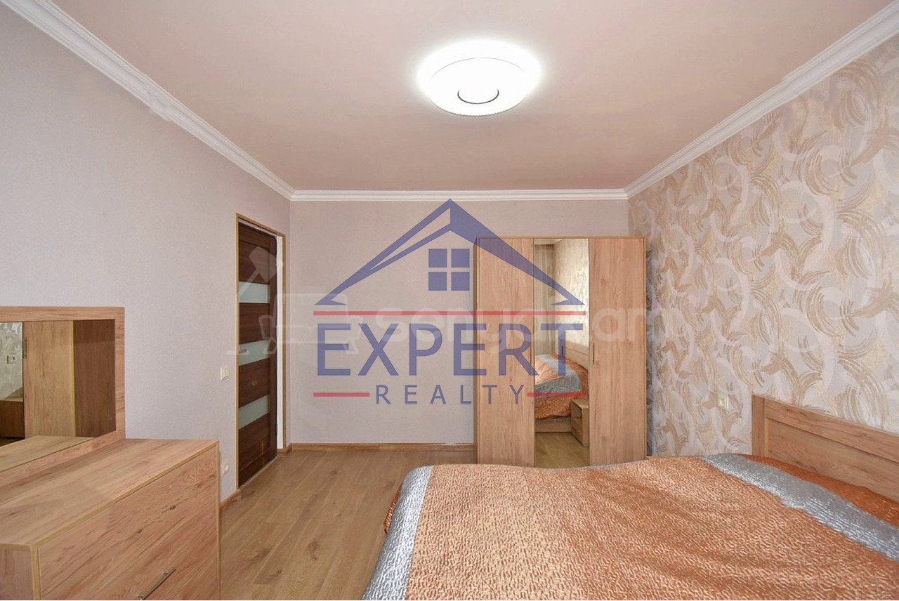 3 Սենյականոց Բնակարան Քարե Շենքում, 70քմ, 4/4 հարկ, Կապիտալ Վերանորոգված, Կահավորված, Արևկող