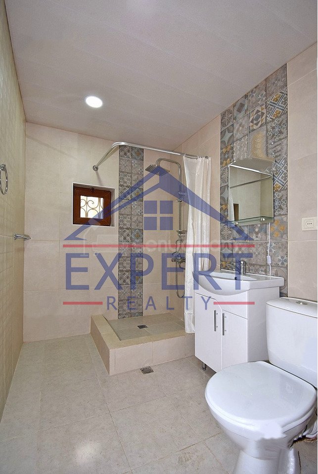 3 Սենյականոց Բնակարան Քարե Շենքում, 70քմ, 4/4 հարկ, Կապիտալ Վերանորոգված, Կահավորված, Արևկող