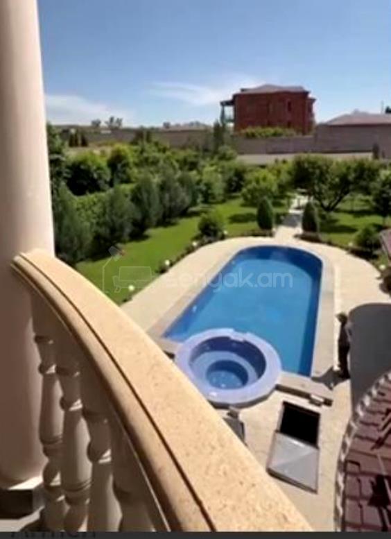 4 Սենյականոց Շքեղ Առանձնատուն, 650քմ, Լողավազանով