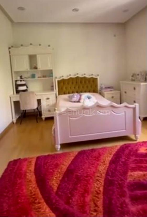 4 Սենյականոց Շքեղ Առանձնատուն, 650քմ, Լողավազանով