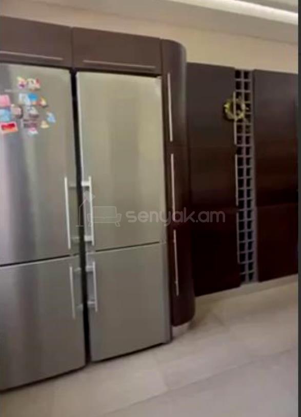 4 Սենյականոց Շքեղ Առանձնատուն, 650քմ, Լողավազանով