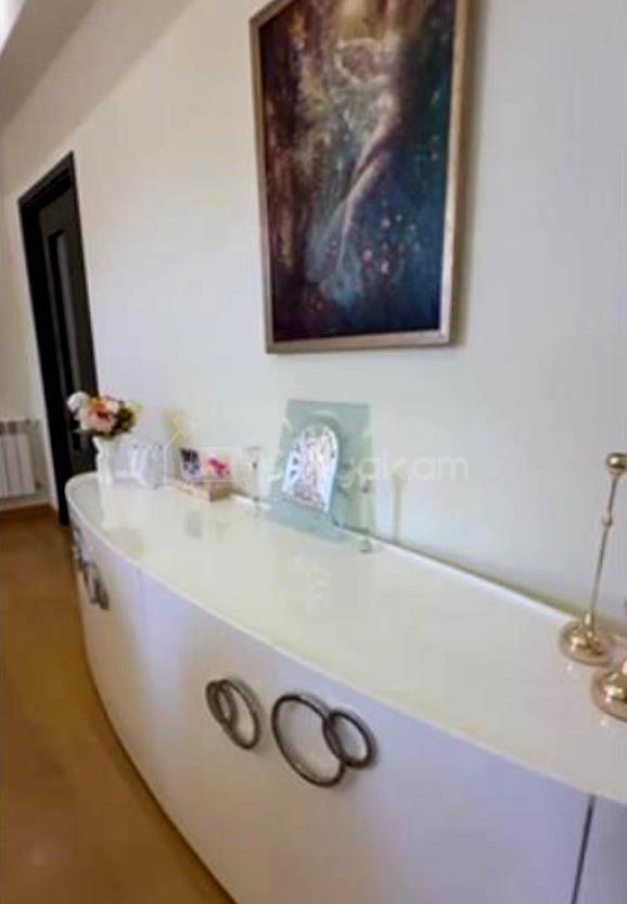 4 Սենյականոց Շքեղ Առանձնատուն, 650քմ, Լողավազանով