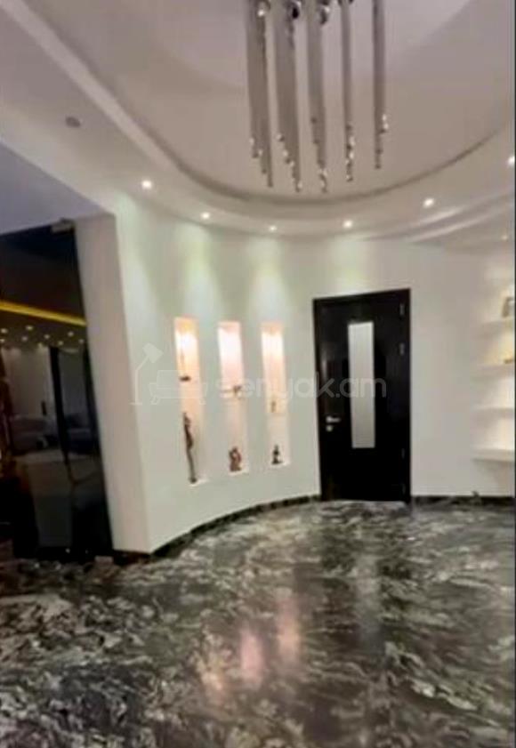 4 Սենյականոց Շքեղ Առանձնատուն, 650քմ, Լողավազանով