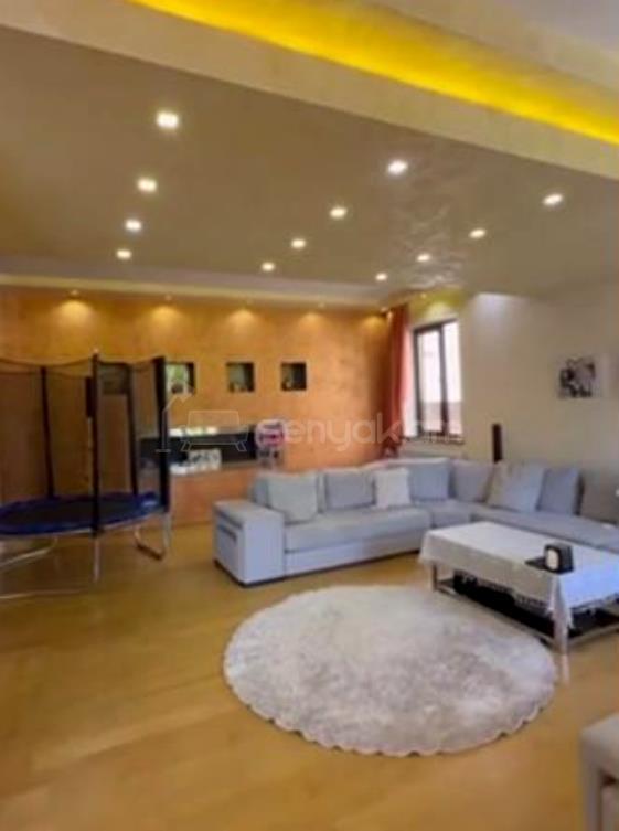 4 Սենյականոց Շքեղ Առանձնատուն, 650քմ, Լողավազանով