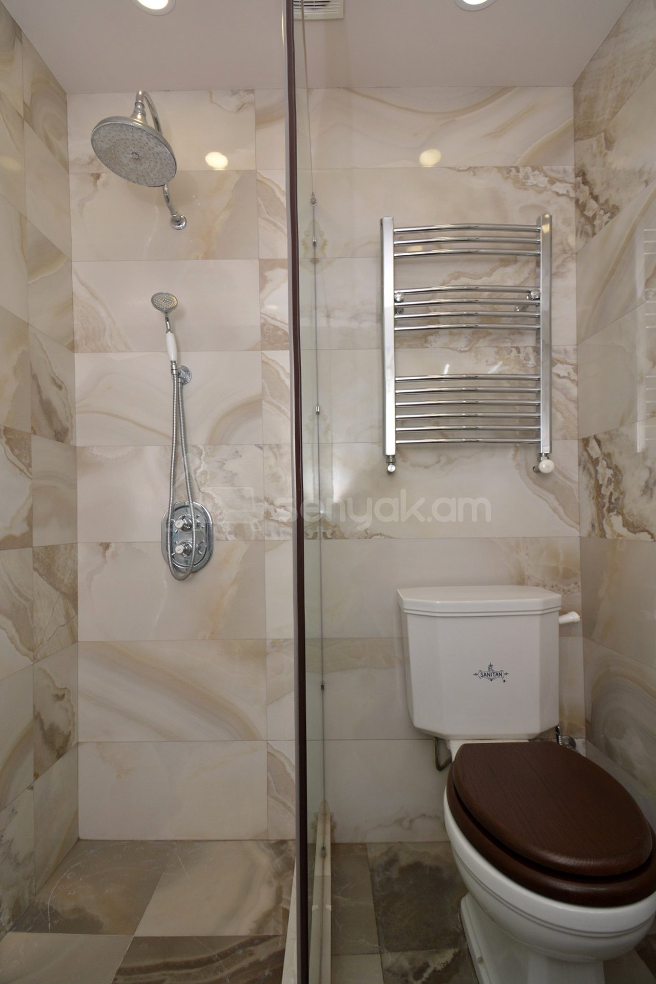 3 Սենյականոց Բնակարան Քարե Շենքում, 80քմ, 4/5 հարկ, Դիզայներական Վերանորոգված, Կահավորված, Արևկող