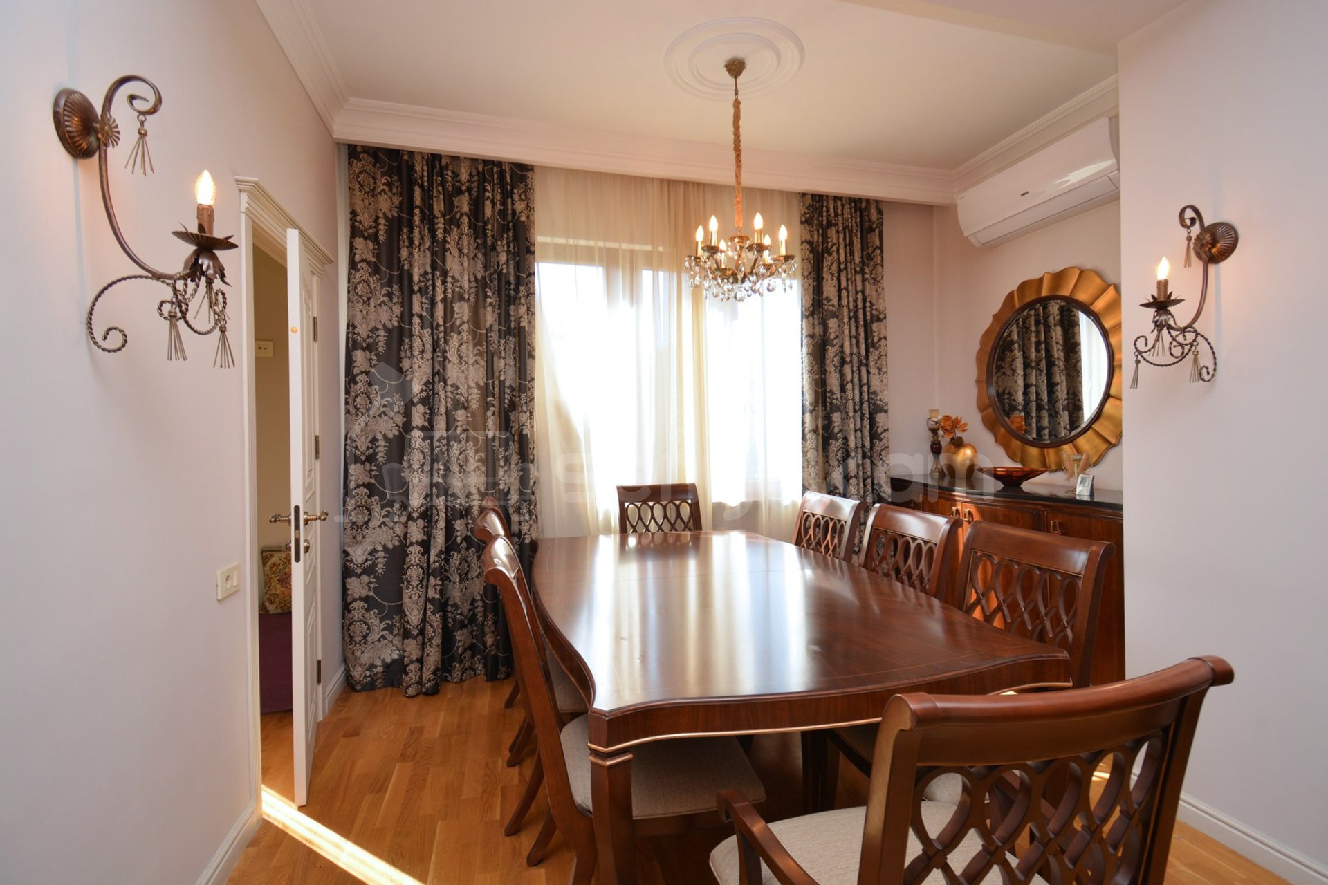 3 Սենյականոց Բնակարան Քարե Շենքում, 80քմ, 4/5 հարկ, Դիզայներական Վերանորոգված, Կահավորված, Արևկող