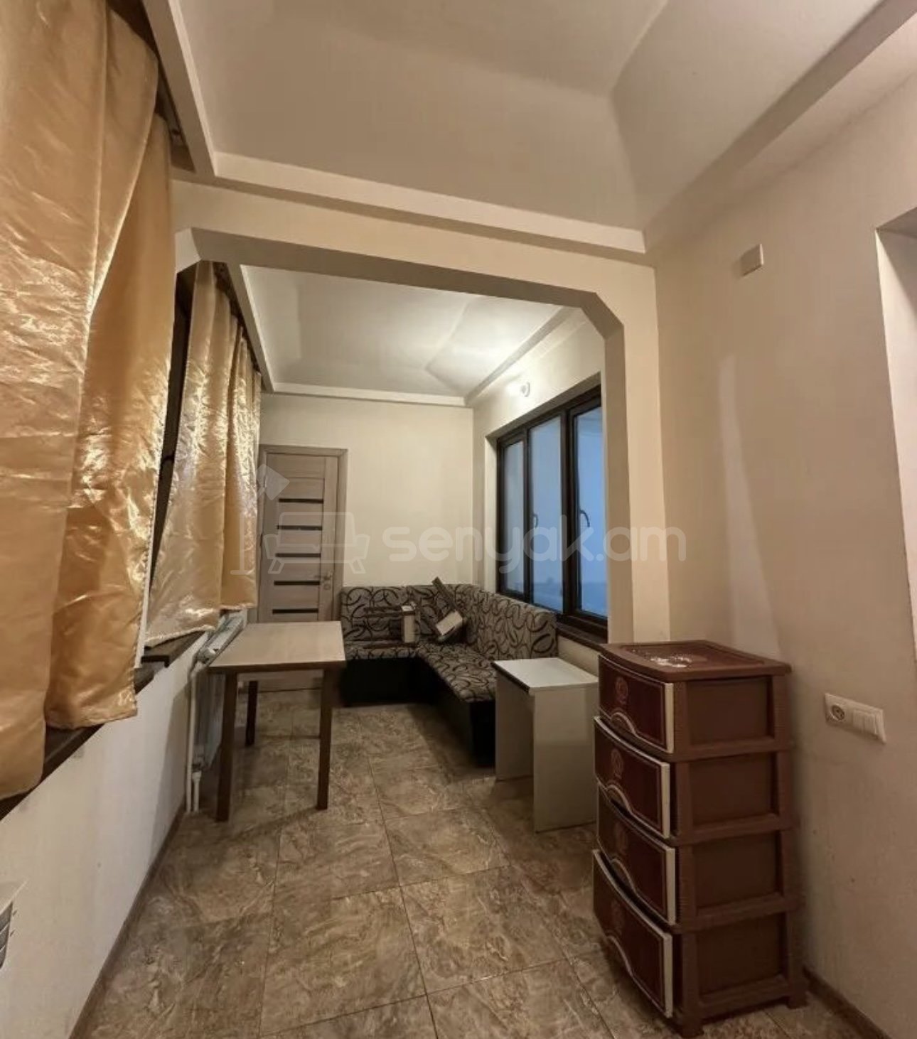 3 Սենյականոց Բնակարան, 78քմ, 2/5 հարկ, Կապիտալ Վերանորոգված, Մասամբ Կահավորված, Արևկող