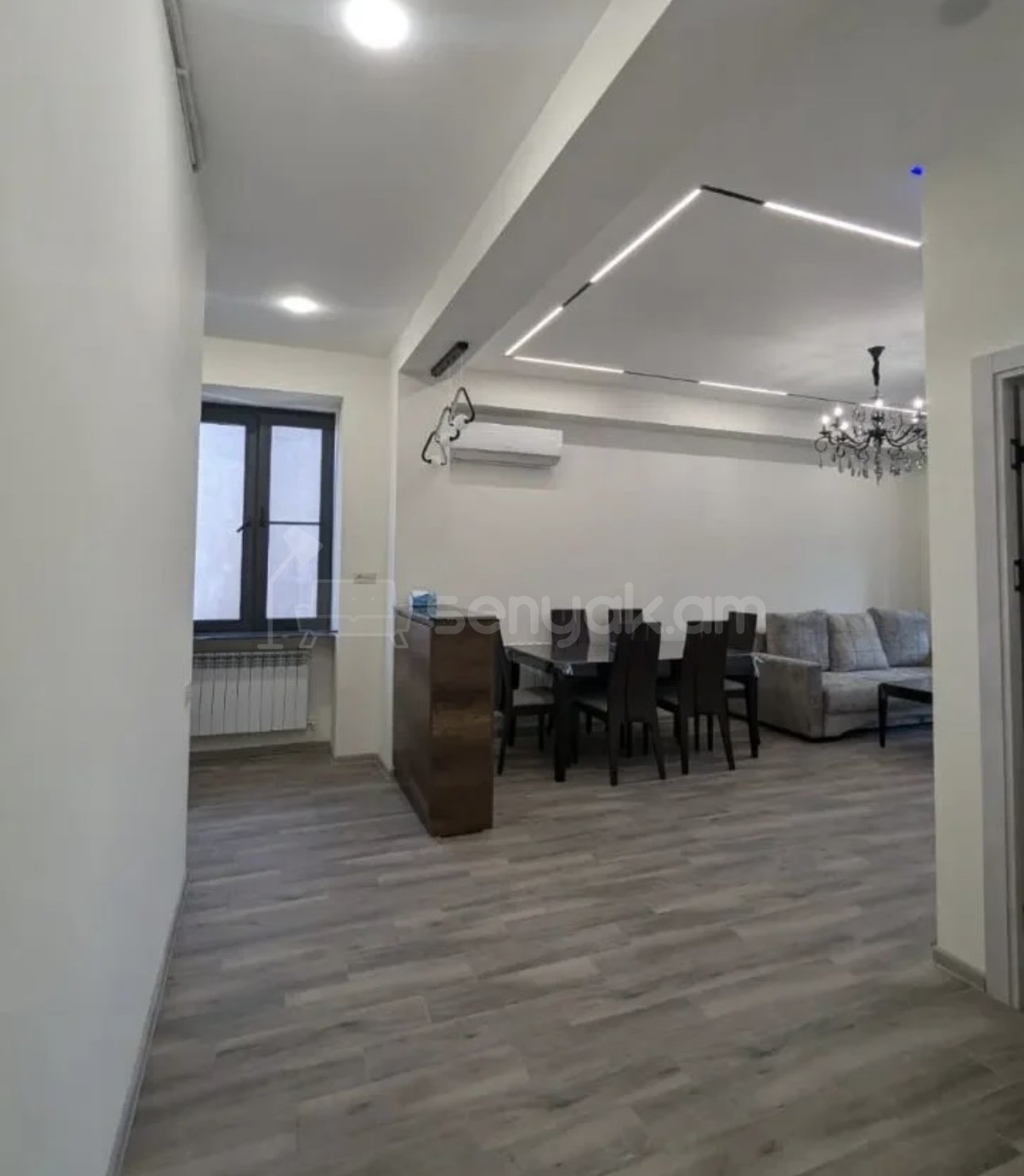 2 Սենյականոց Բնակարան, 75քմ, 5/8 հարկ, Դիզայներական Վերանորոգված, Կահավորված, Արևկող