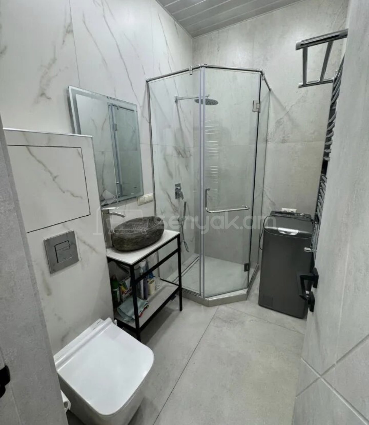 2 Սենյականոց Բնակարան, 75քմ, 5/8 հարկ, Դիզայներական Վերանորոգված, Կահավորված, Արևկող