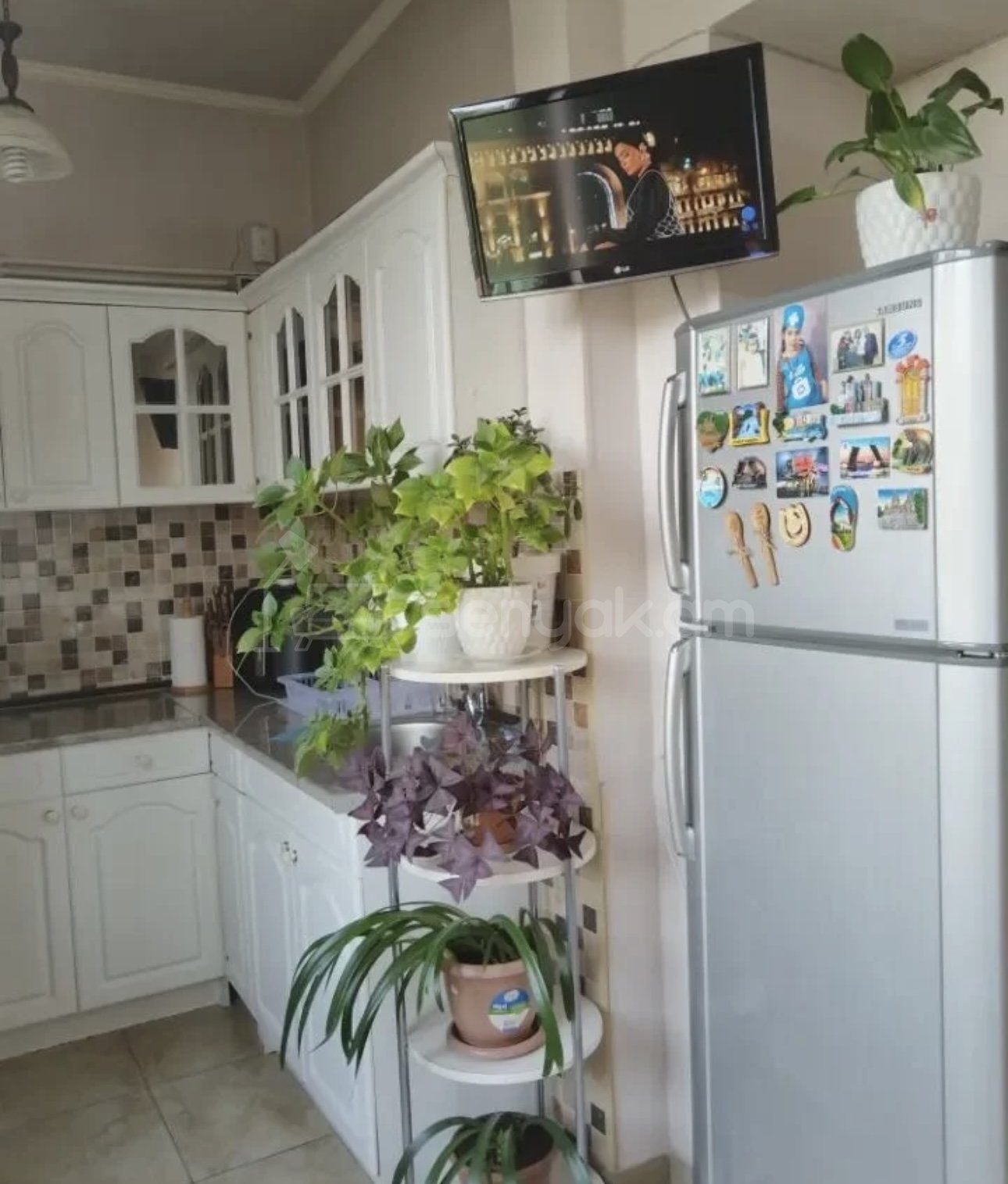 1 Սենյականոց Բնակարան Քարե Շենքում, 47քմ, 3/4 հարկ, Դիզայներական Վերանորոգված, Կահավորված, Արևկող