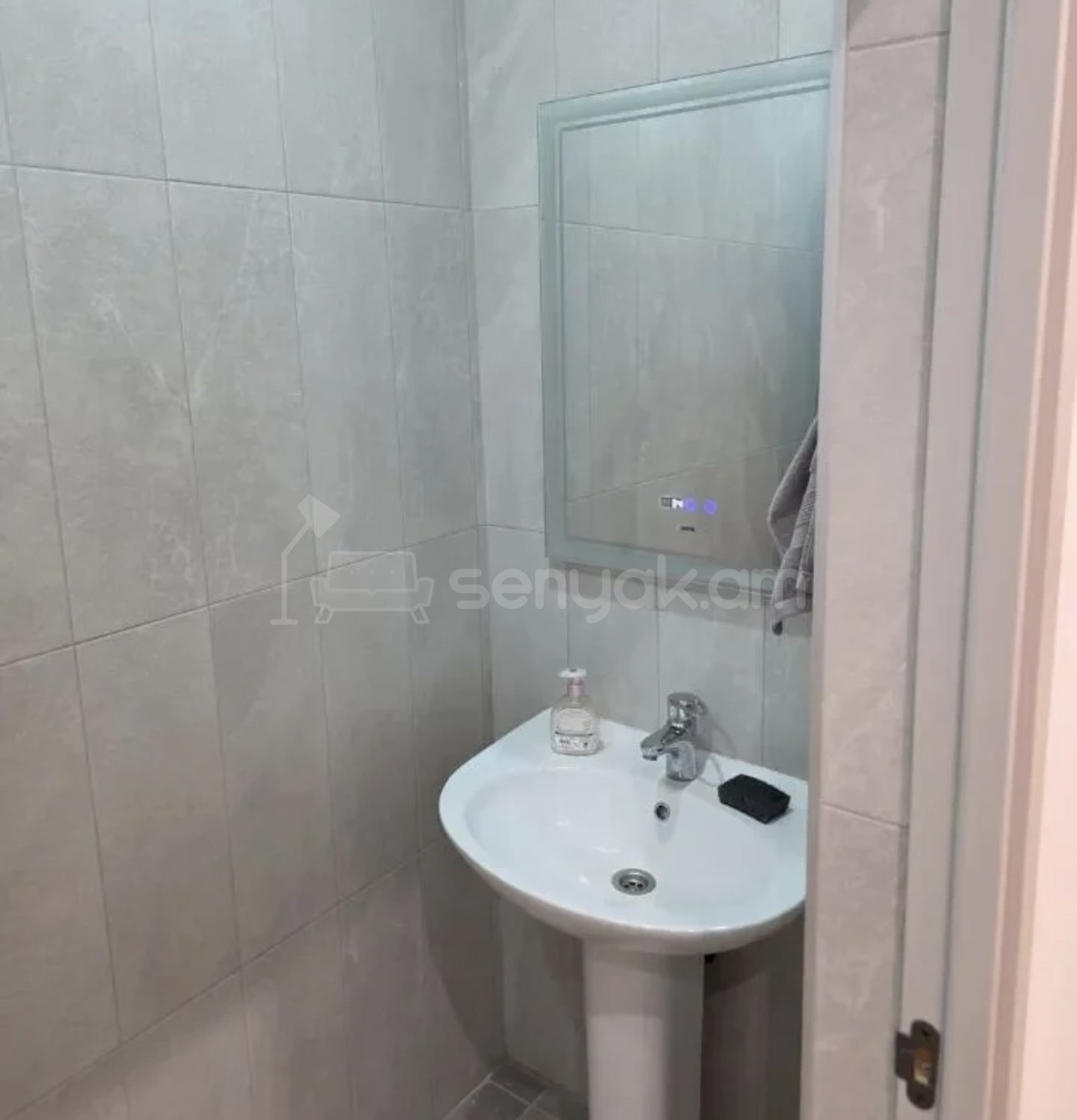 3 Սենյականոց Բնակարան, 80քմ, 5/13 հարկ, Դիզայներական Վերանորոգված, Կահավորված, Արևկող